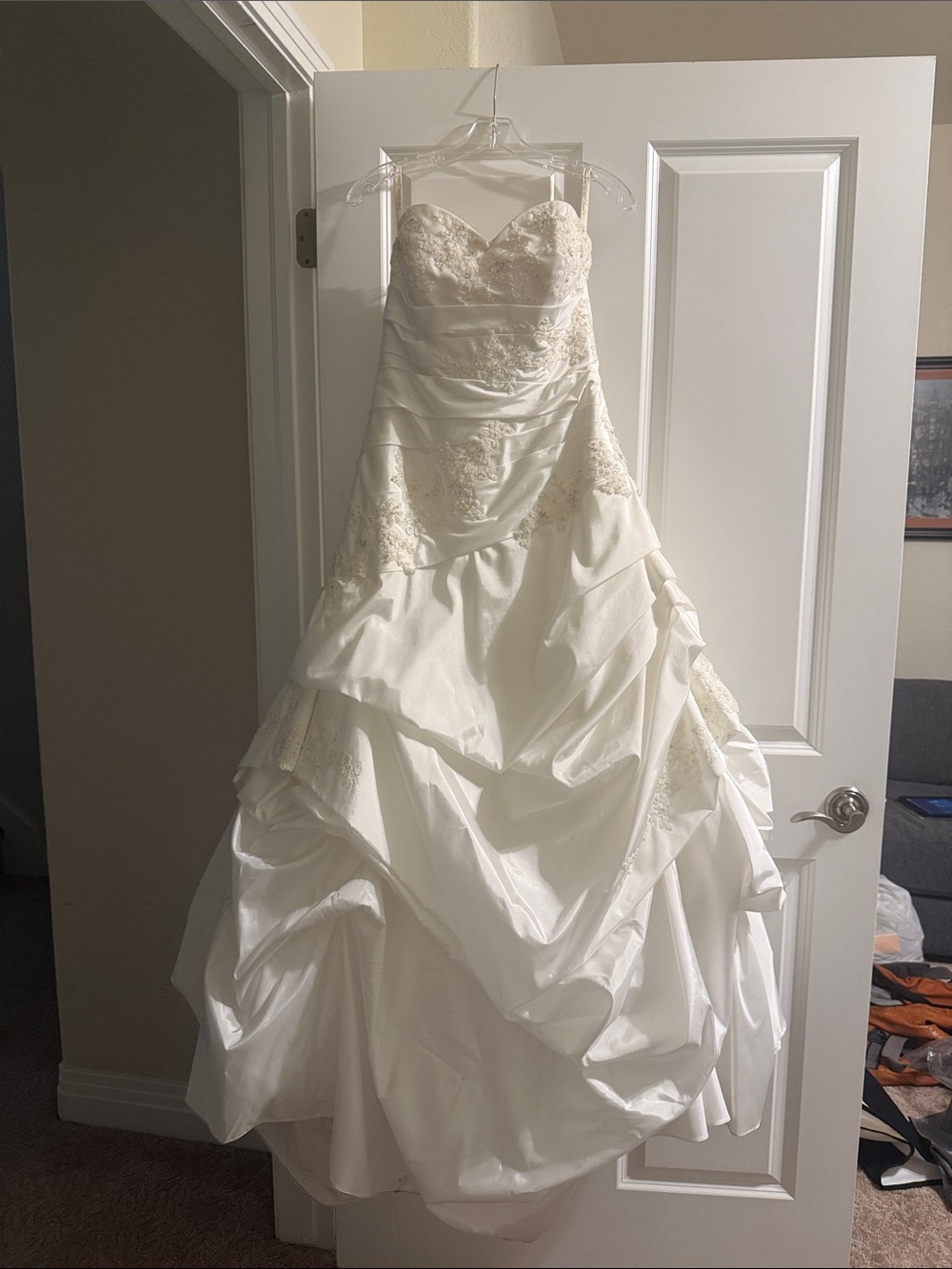 Bridal Ball Gown Wedding Dress in white